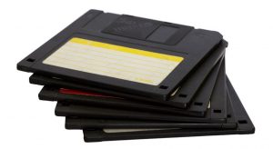 Cara kerja Floppy Disk
