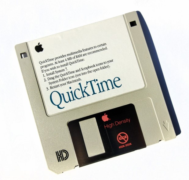 Fungsi Floppy Disk Disket