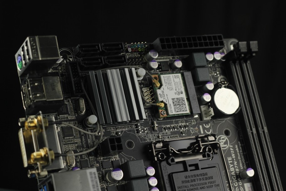 10 Bagian Bagian Motherboard Komponen Gambar Dan Fungsinya