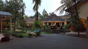 Hotel murah di pare dekat alun-alun