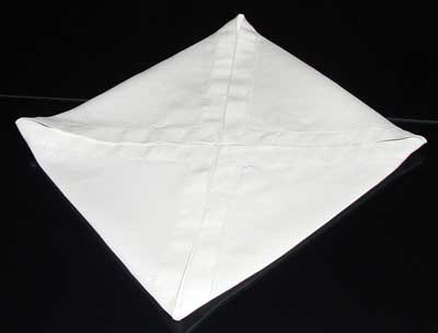 Cara melipat napkin rose 3
