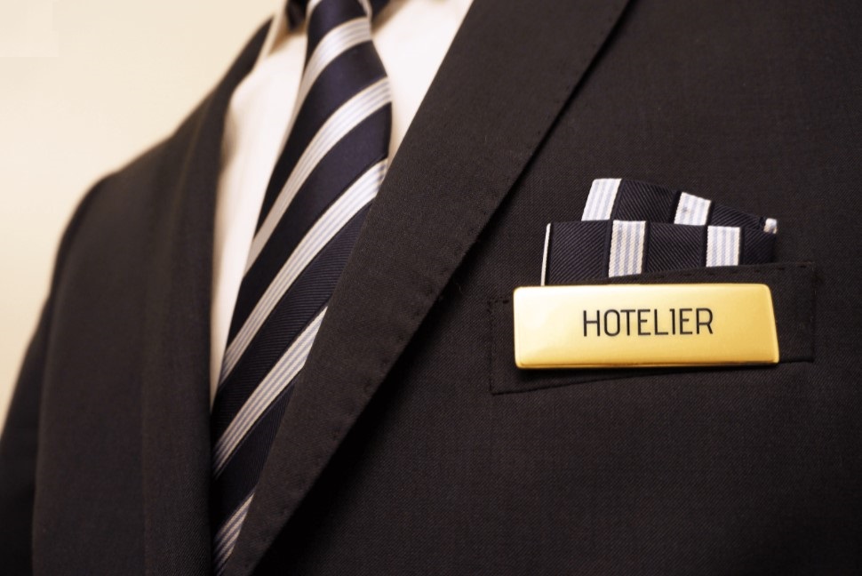 Pengertian Hotelier adalah