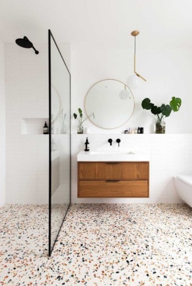 Desain Kamar Mandi Hotel Terrazzo