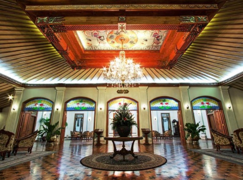 Desain Lobby Hotel Tradisional Jawa
