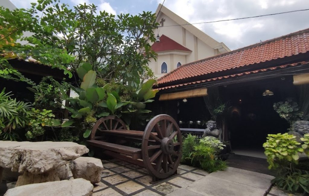 Kahyangan Resto Fine Dining Surabaya