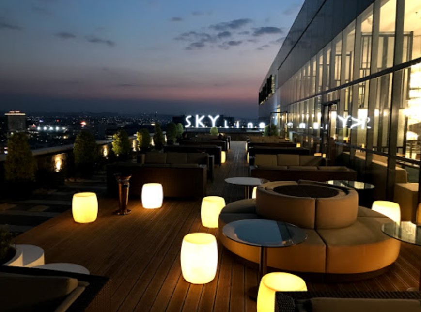 Sky Line - Lounge & Exclusive Dining Semarang