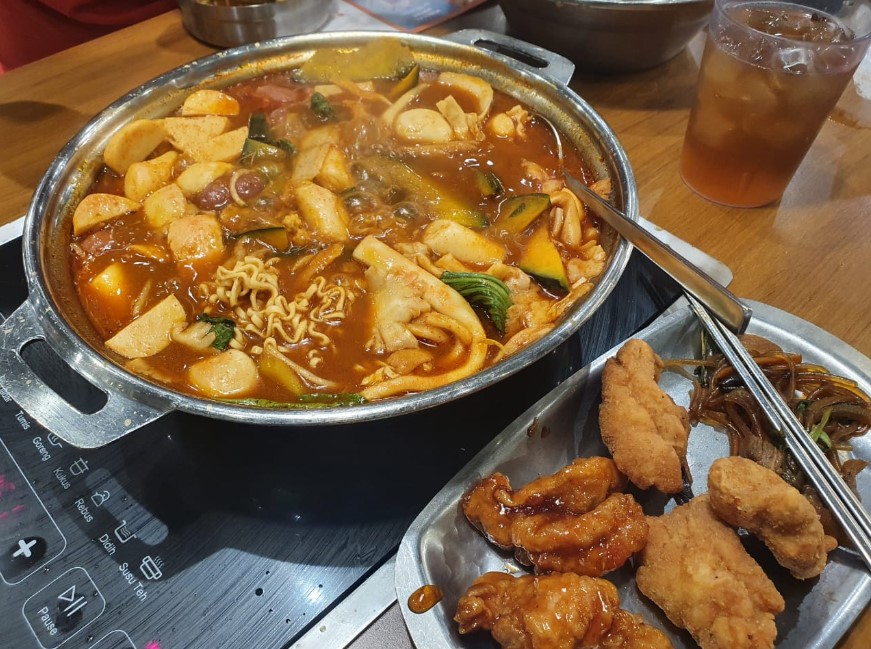 Dookki Korean Restaurant All You Can Eat Central Park