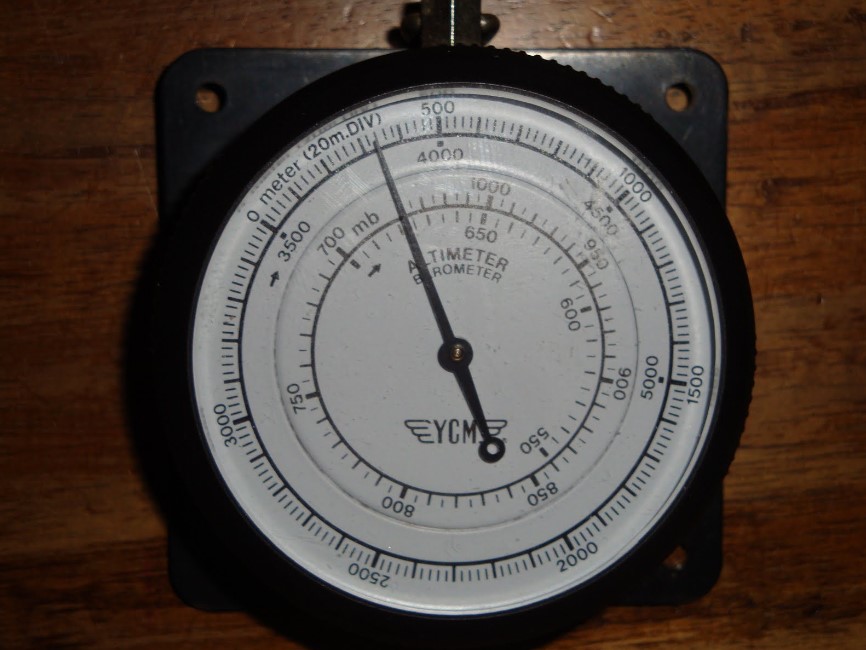 Alat Ukur Altimeter