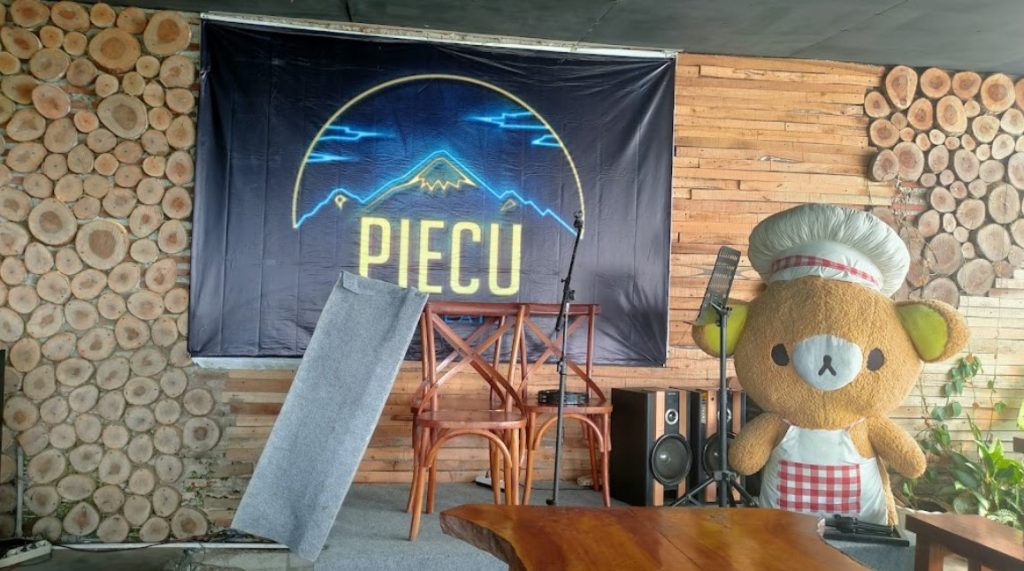 KEDAI PIECU Cafe Trawas