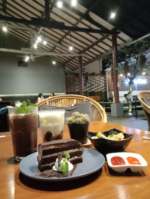 SOKLATOK Cafe Salatiga