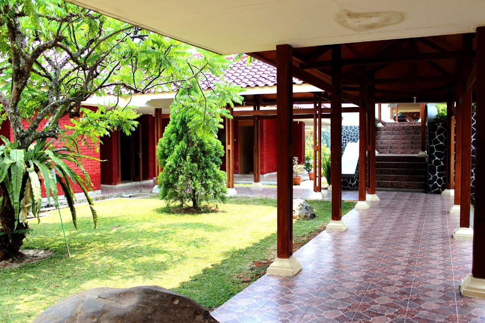 Villa Bukit Hambalang Murah di Sentul