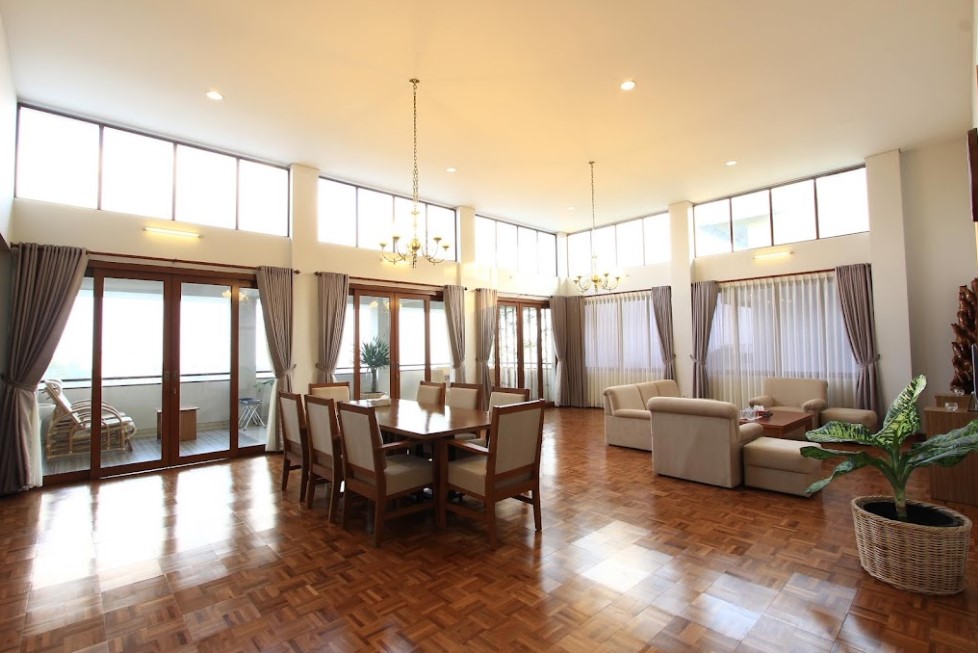 De Reiz Villa Dago Syariah Bandung