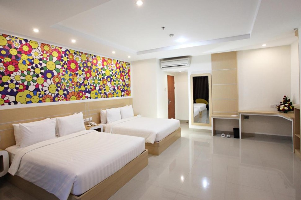 Nite and Day Hotel Surabaya Aman Razia