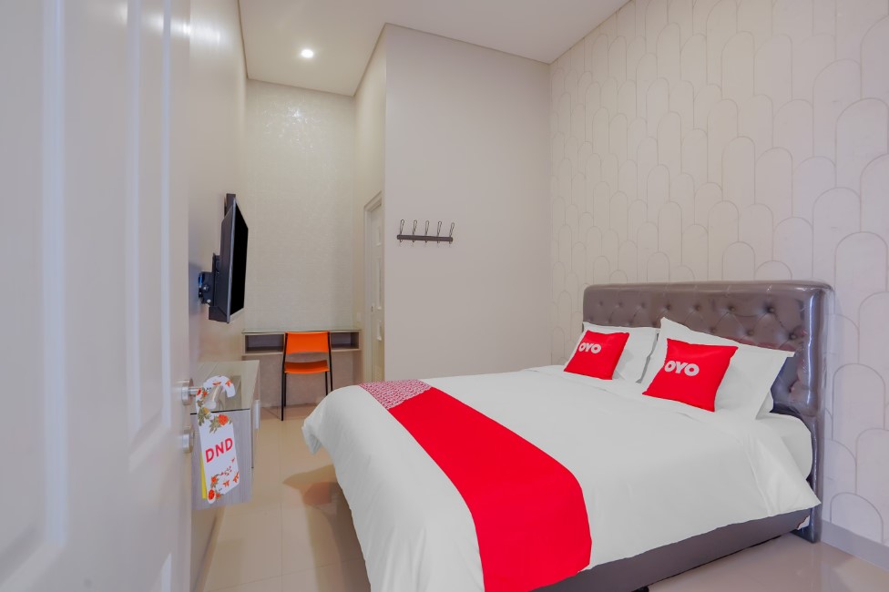 OYO 90336 Olive Guest House Surabaya Barat