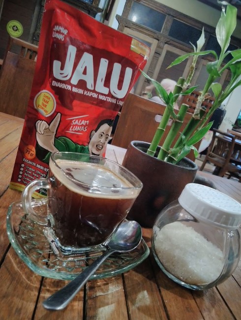 Angkringan dan Cafe Joe