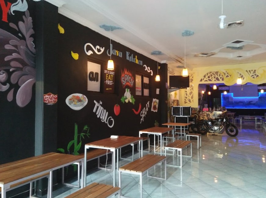 Bounty Caffe di Gresik