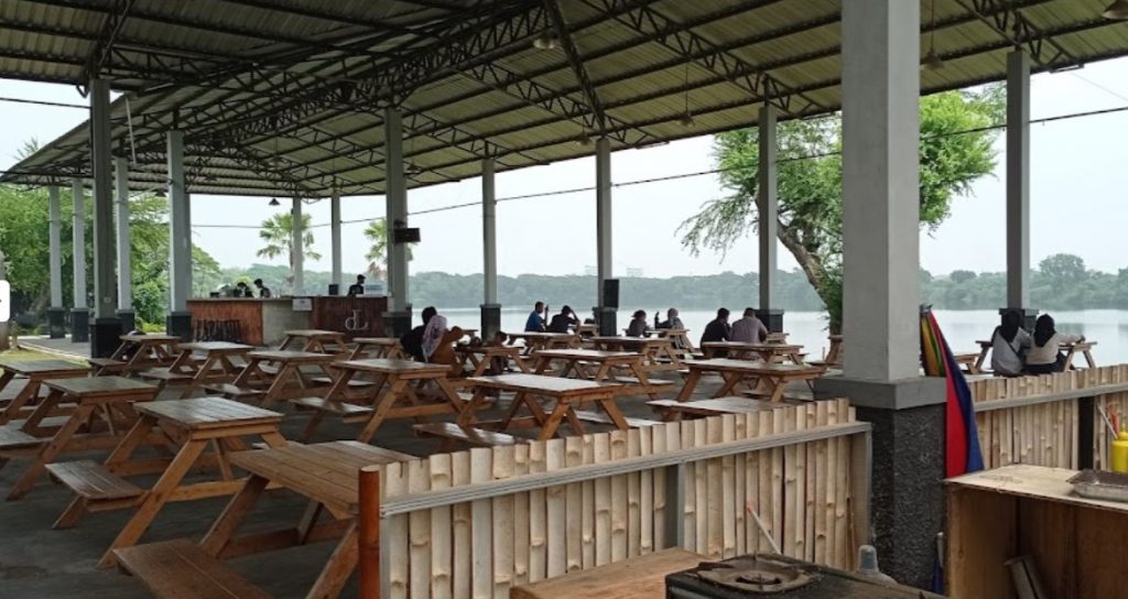 Cafe D’Lagoon Gresik