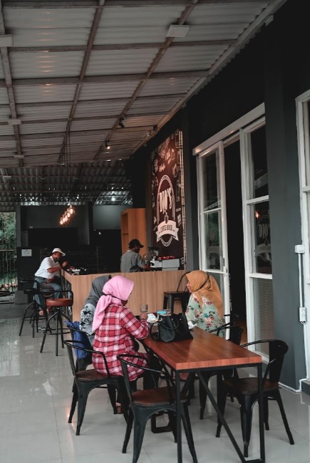 Djo's Coffee House Jember