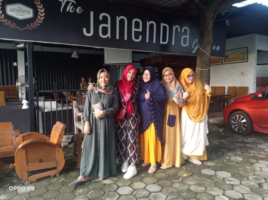 Janendra Cafe & Resto di Ungaran Semarang