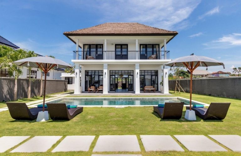 Villa Batu Malang Dengan Private Pool