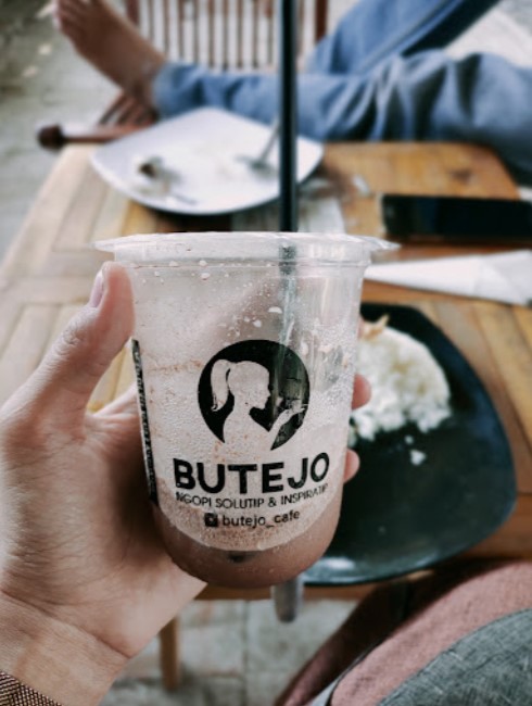 Bu Tejo Cafe Kediri