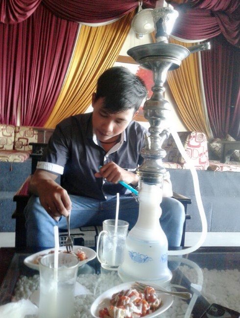 Cafe Shisha 1001 Malam di Bondowoso Trend