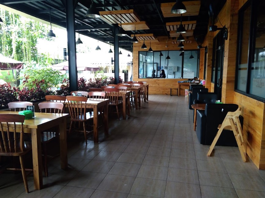 Cengkir Klopo Coffee and Resto Sragen