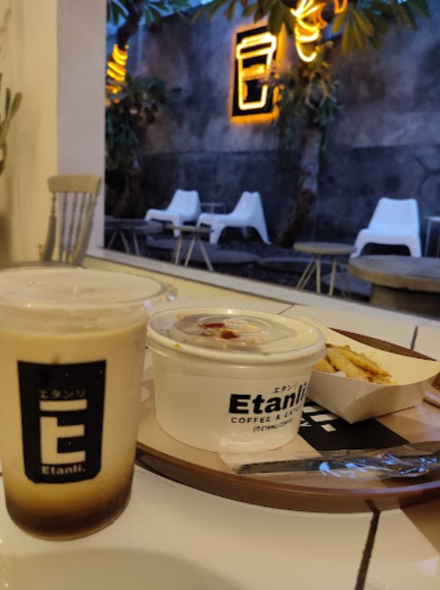 Etanli Coffee & Eatery Kediri
