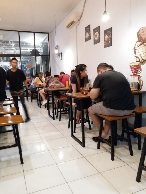 Papa Brew Cafe di Tegal Bagus