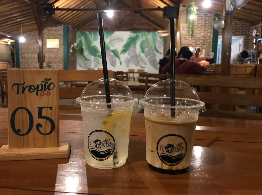 Tropic Cafe di Rembang