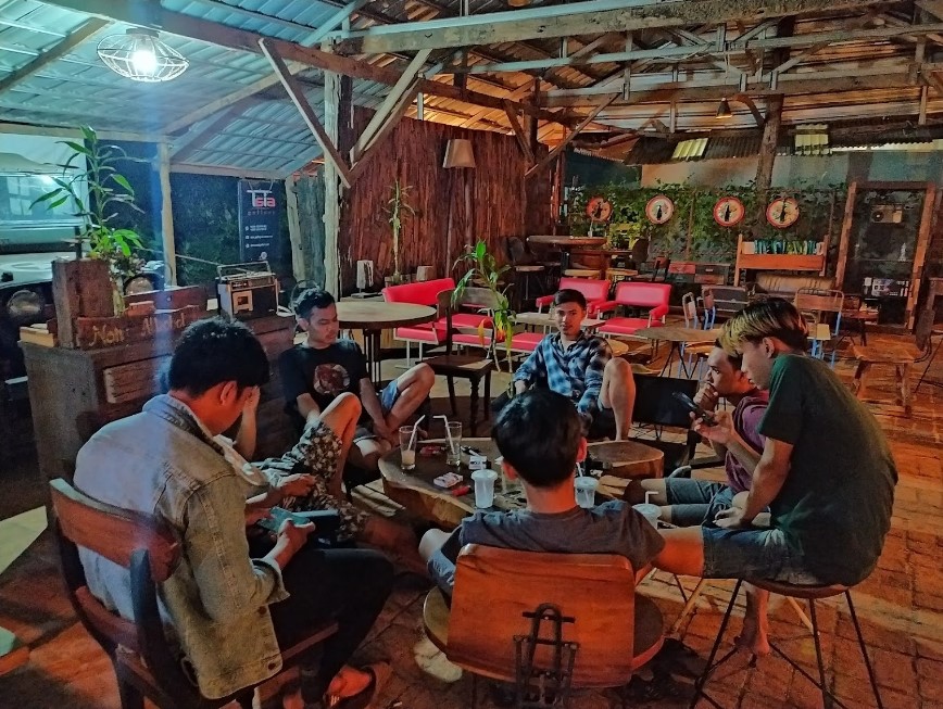 Cafe Pinggir Kali Jepara