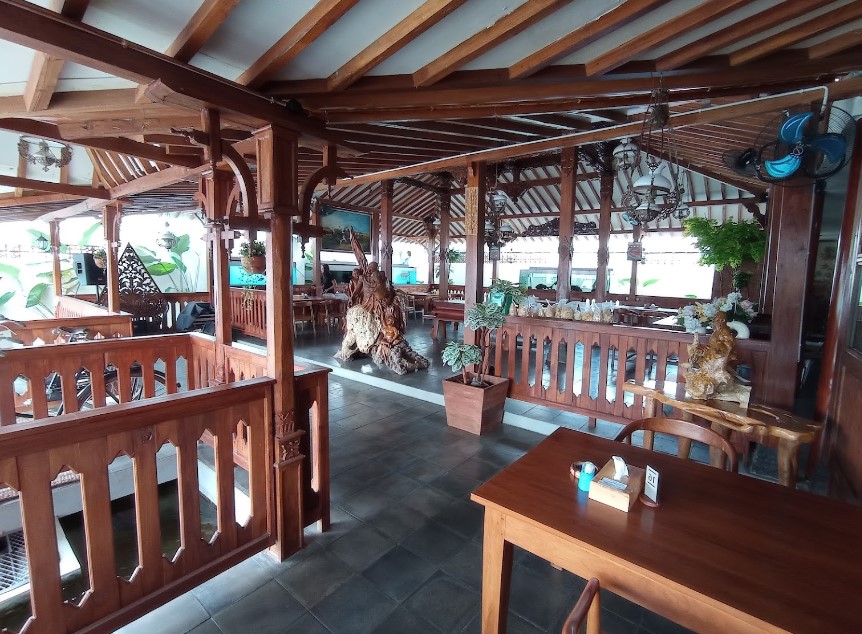 Kaktus Cafe & Resto di Purwokerto