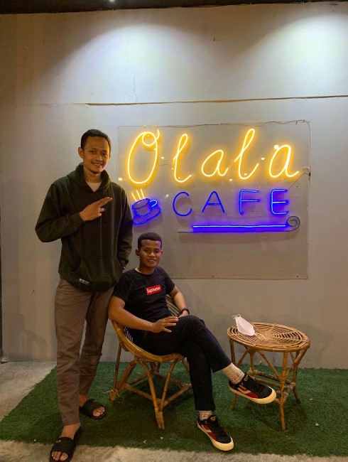 O lala Cafe Klaten Hits