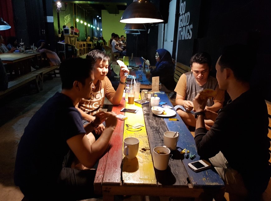 Omnivora Cafe Banjarmasin Hits