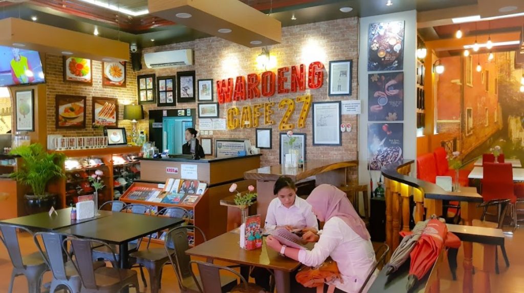 Waroeng Cafe 27 di Kudus