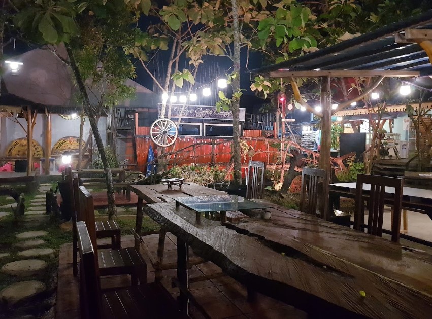 Cafe Alam Pondok Jati Bontang