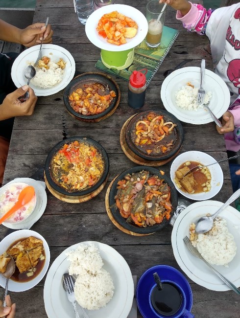 Kafe Kapal Bontang Kuala