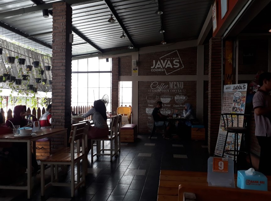 Cafe & Bistro Java's Corner Bojonegoro