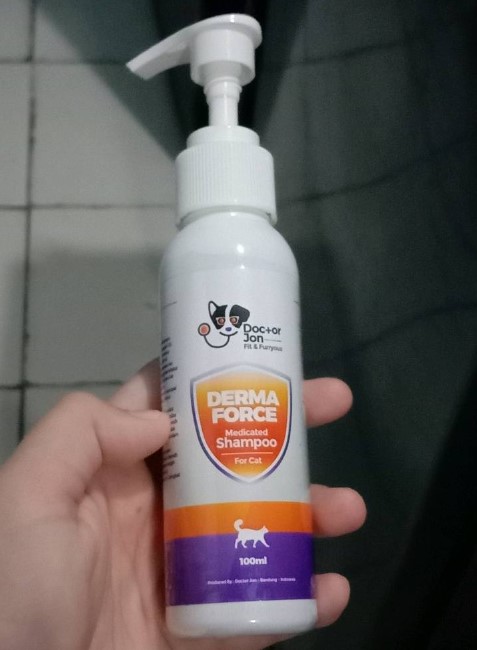 Derma Force Medicated Shampoo Untuk Kucing