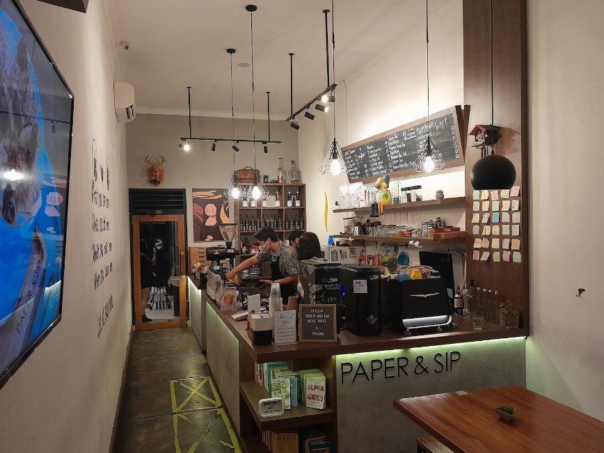 PAPER & SIP Coffee, Croissant & Roastery Cirebon