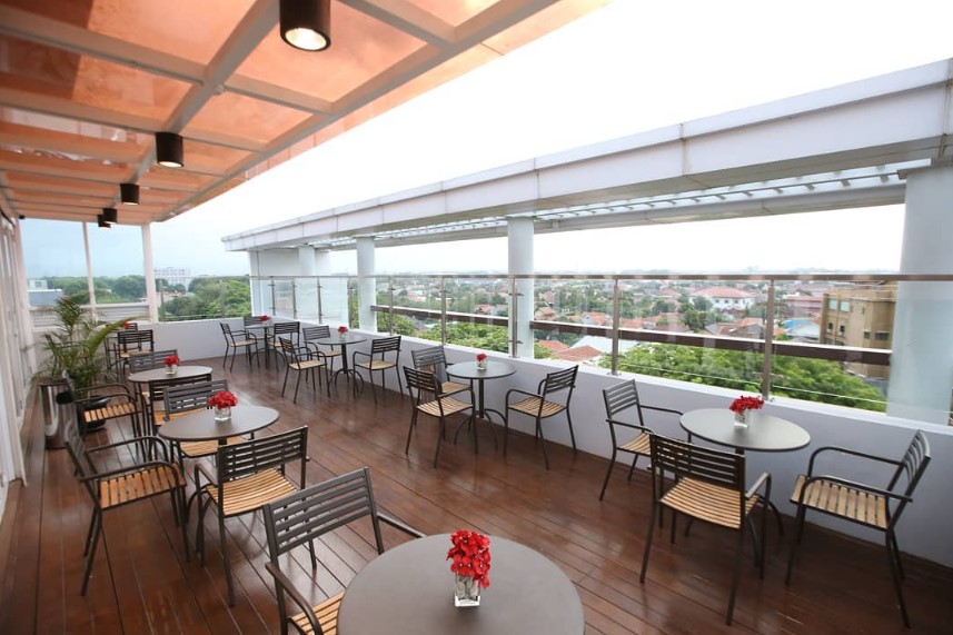 Sky Cafe By Cordela Hotel Cirebon