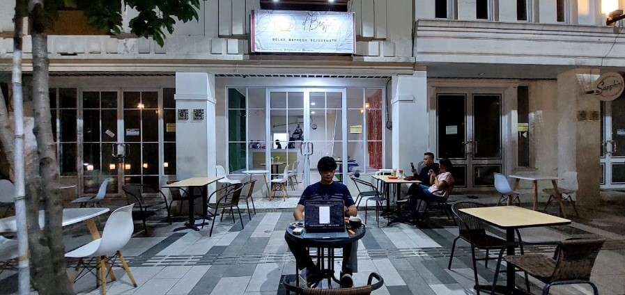 d'Bestie Cafe Mekarmukti Cikarang