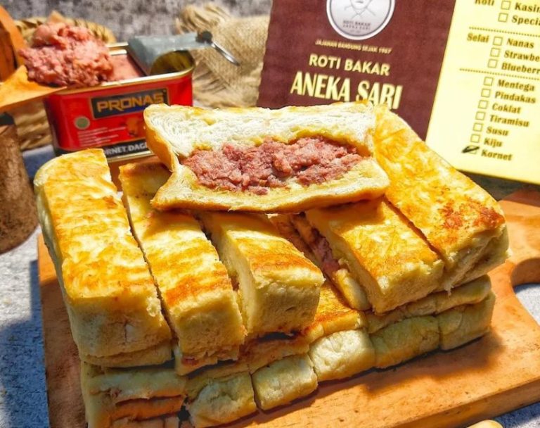 contoh daftar menu roti bakar baru