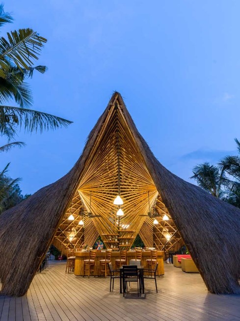 Desain Warung Kopi dari Bambu Instagrammable