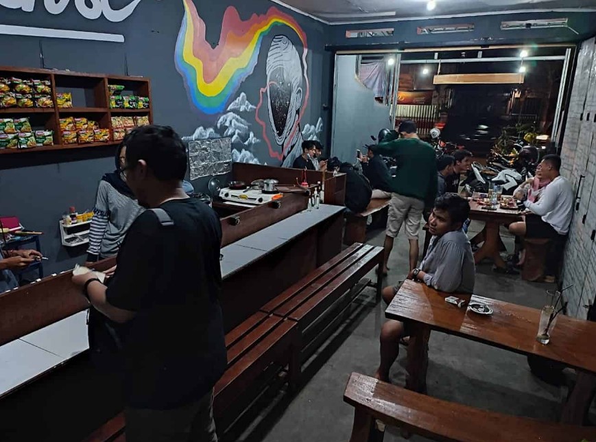 Warung Kopi Kampung Ruko Sederhana