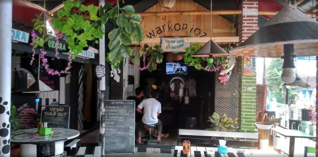 Ian Ozora Cafe di Banjarnegara