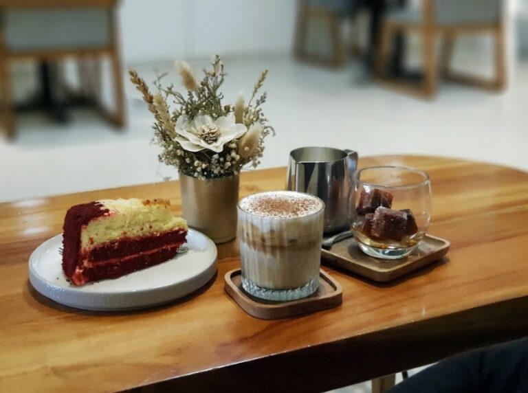 cafe di Kebun raya Bogor