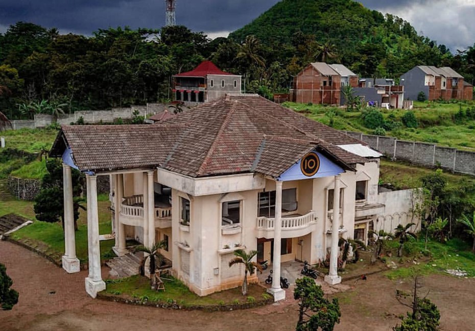 Wisma Erni Angker di Malang